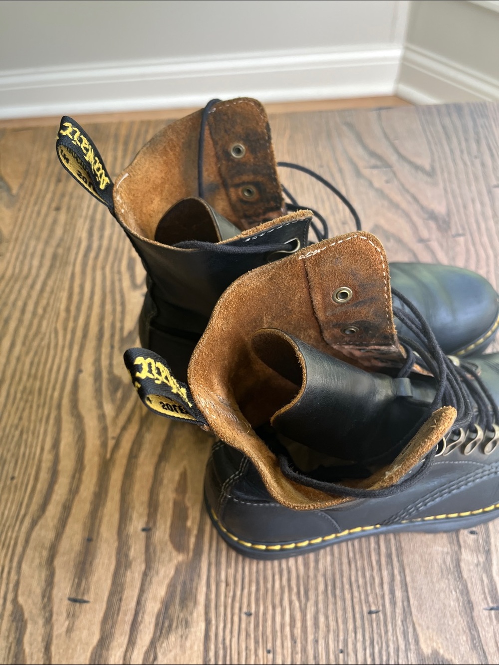 Dr. Martens Leona Black Platform Lace-Up Combat Boots size 8-8.5 - Picture 5 of 12